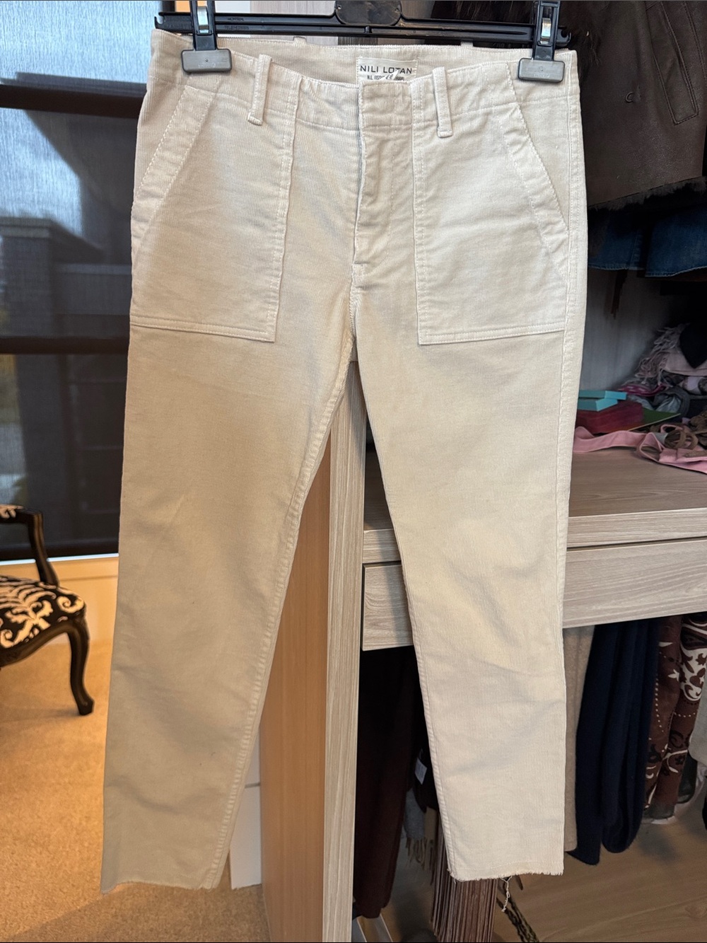Nili Lotan Jenna Stretch Winter Cream Corduroy Pant Straight Leg Size 0